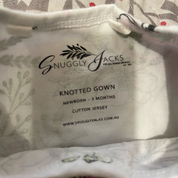 Snuggly jacks: sleep outfit with hat, open bottom can be tied in a knot to close - Picture 4 of 4